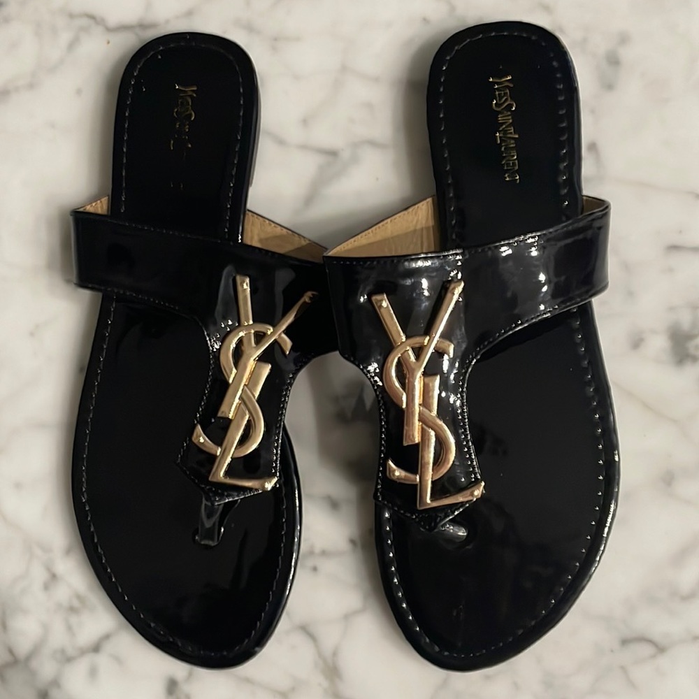 Brand new beautiful sandals never worn. Extremely sexy and comfortable